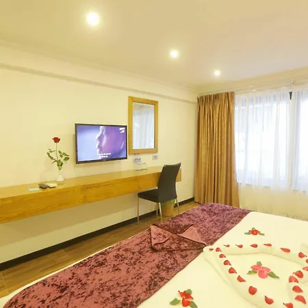 Family Hanoi Hotel Exterior photo