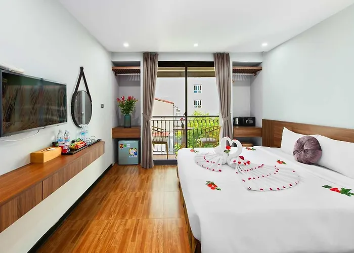 Family Hanoi Hotel